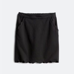 Elegant Black Scalloped Hem Skirt NWT